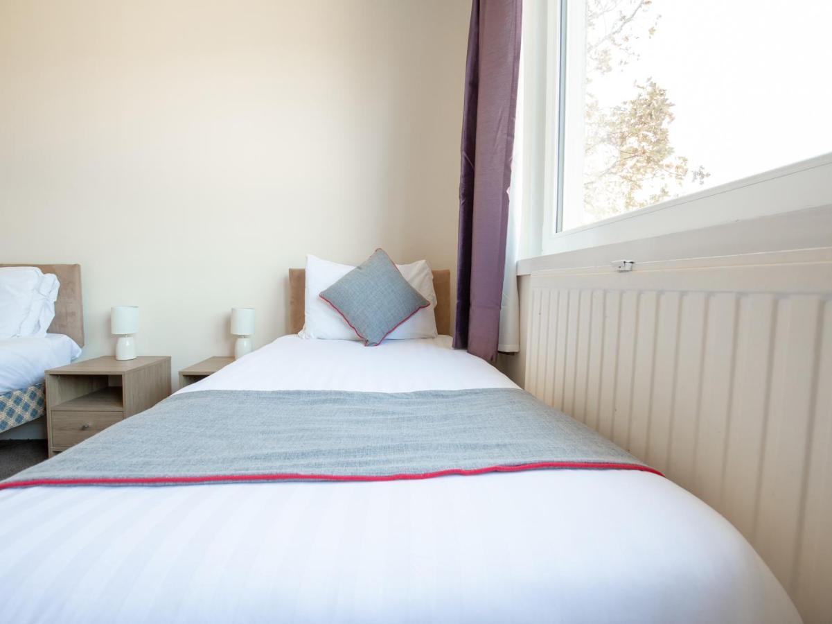 The Ben Mhor Hotel, Bar & Restaurant Hotel