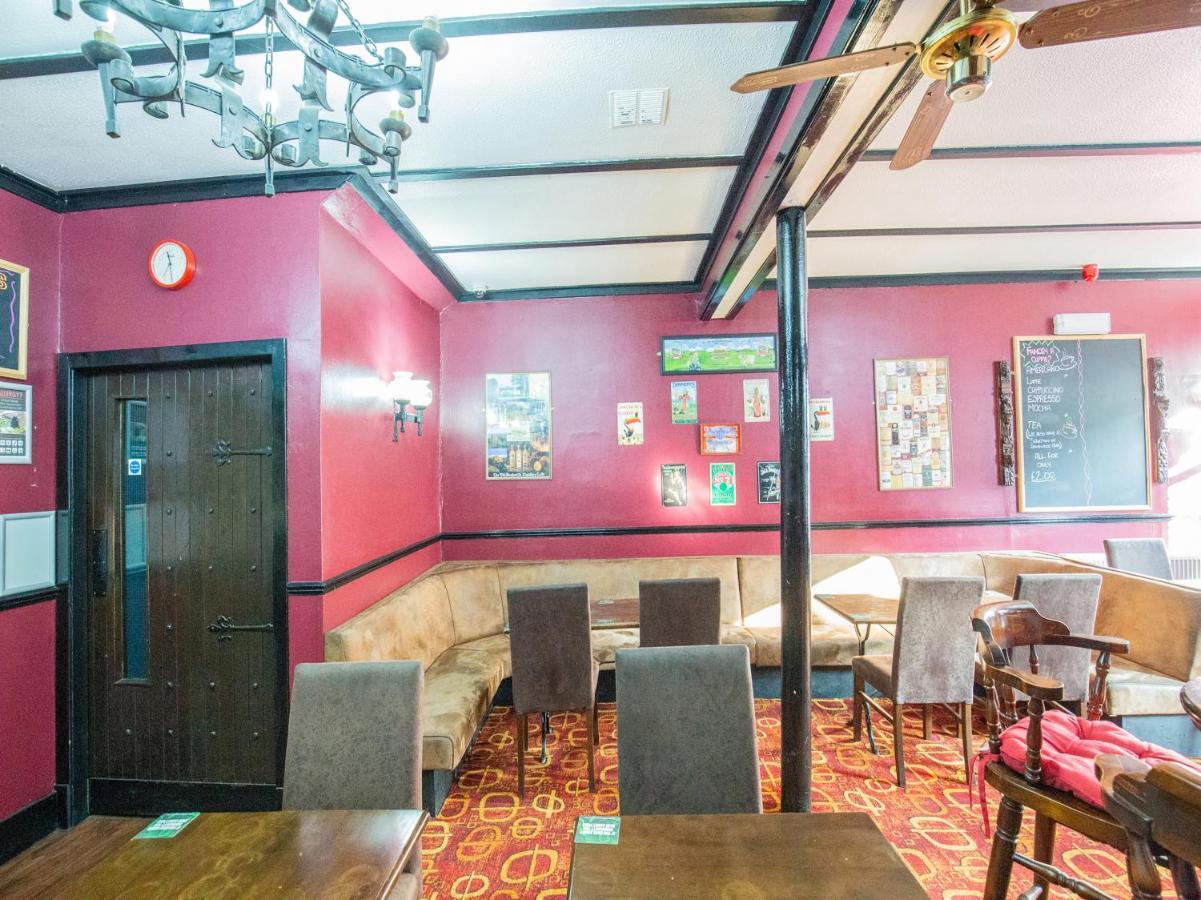 The Ben Mhor Hotel, Bar & Restaurant Hotel